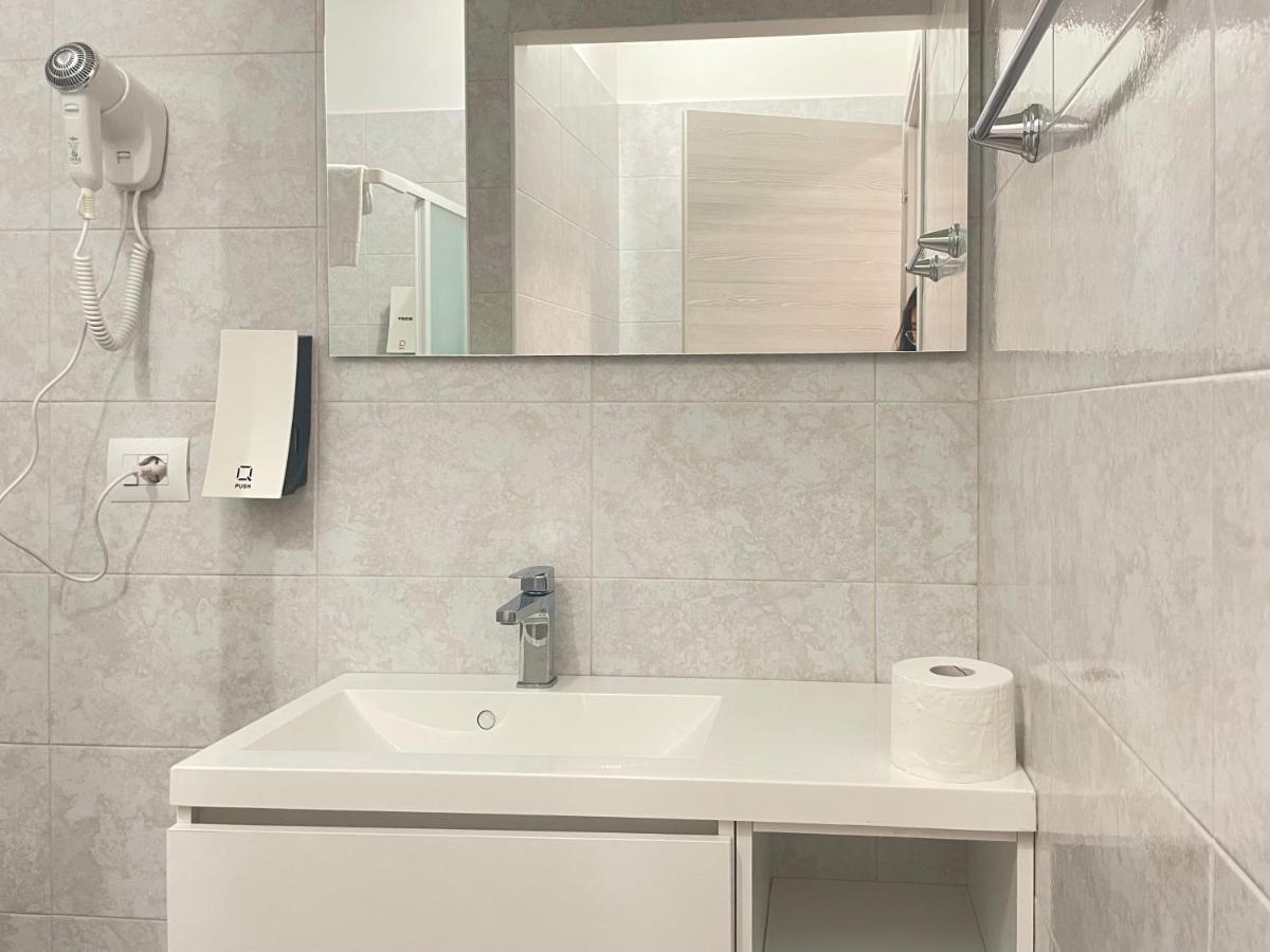 Nuovo Confortini Rooms Sunday Verona Exteriör bild